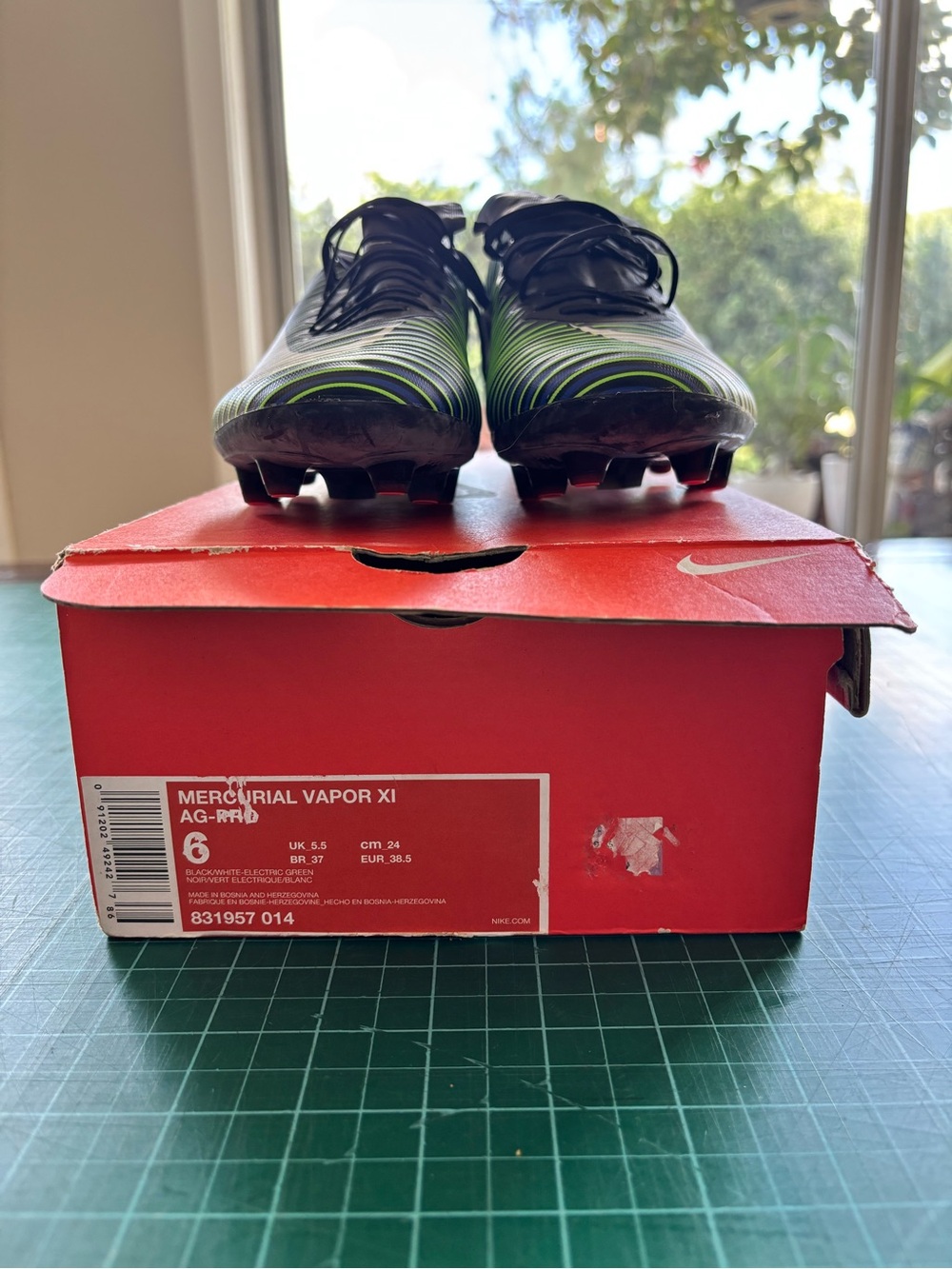 Nike Mercurial Vapor XI Soccer Cleats - Black & Green NEW WITH BOX